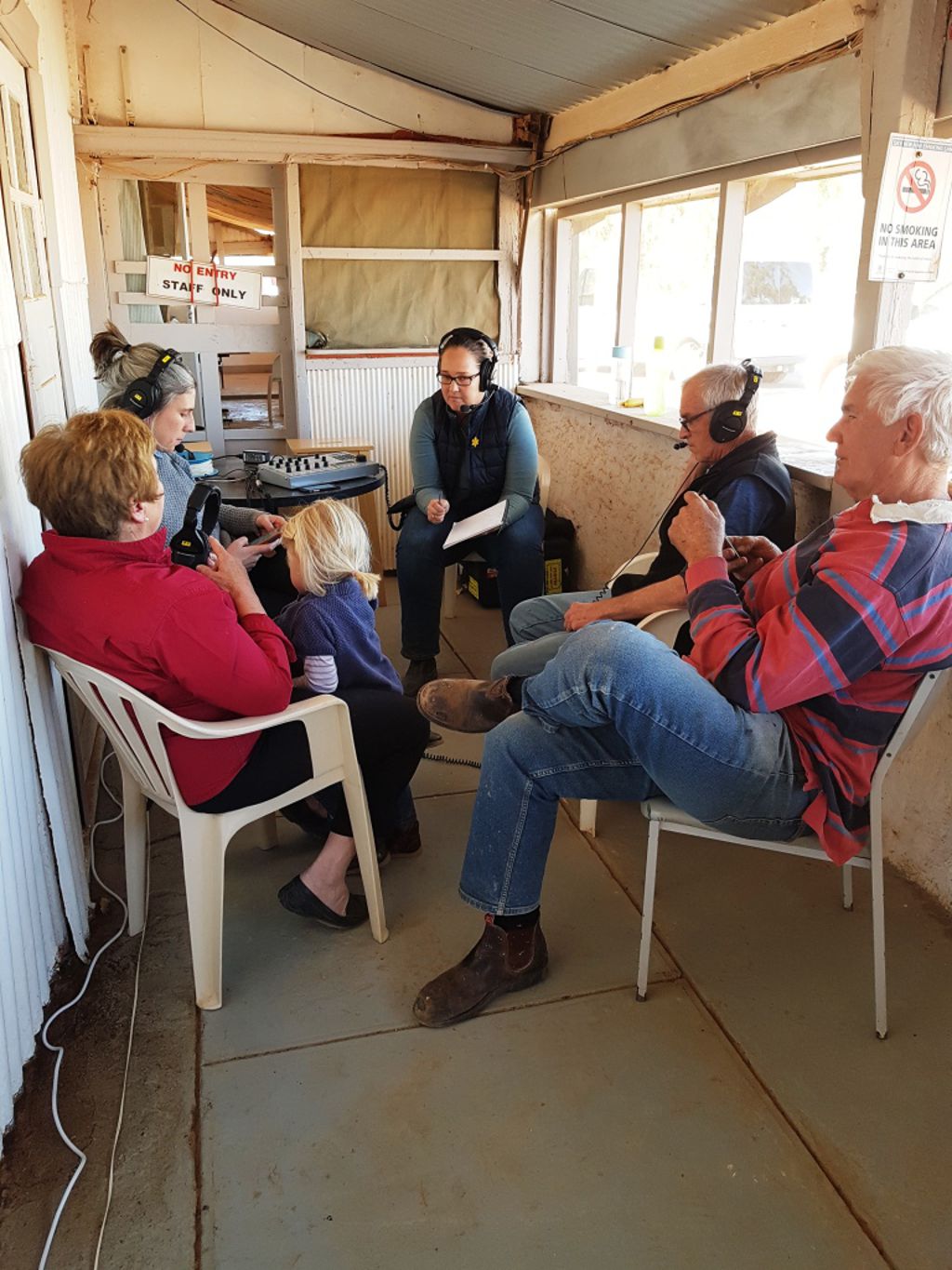 The Country Hour from tHe William Creek Hotel